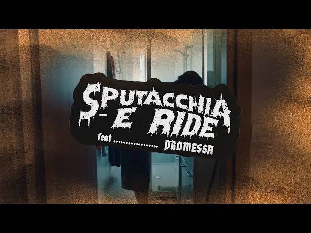 Sputacchia e ride